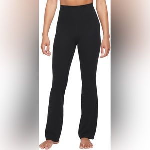 Nike Women’s Yoga Dri-Fit Flared Pants / Leggings. Size L (large)